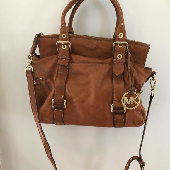 Michael Kors Tan Leather Over the Shoulder Bag - Picture 1 of 11